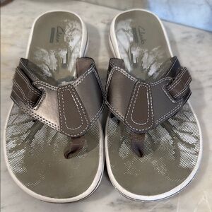 Clarks Olive and Brown Slide Sandals